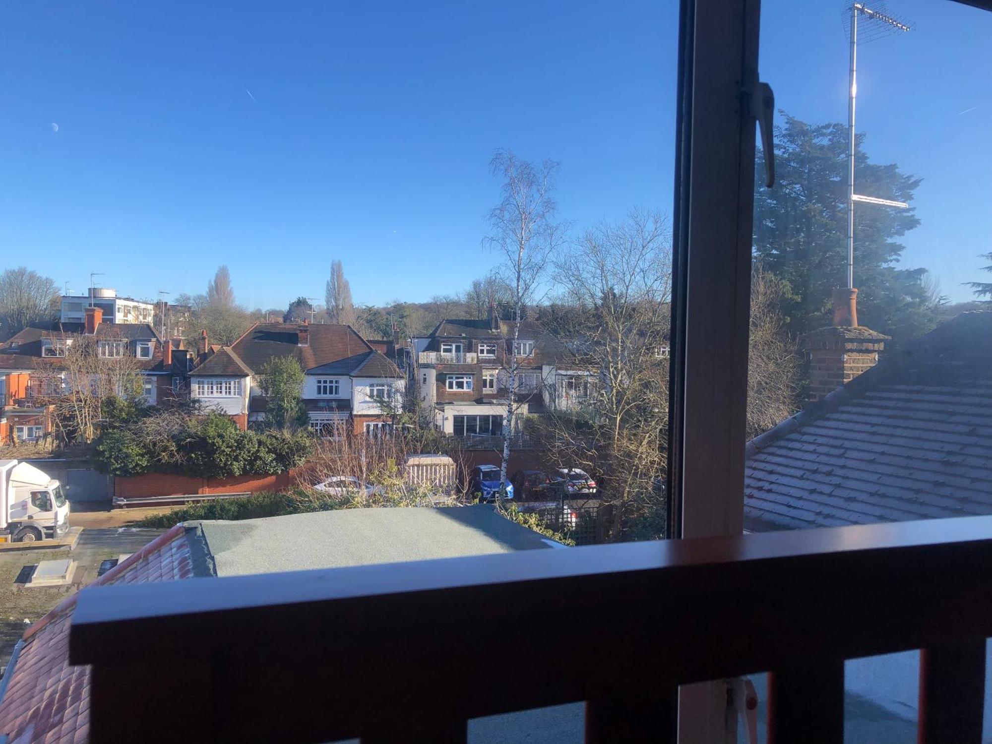 דירות לונדון Peaceful Studio-Flat With Driveway In Golders Green מראה חיצוני תמונה