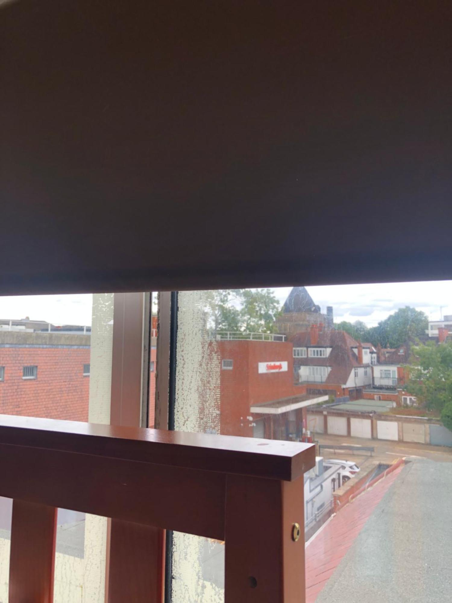 דירות לונדון Peaceful Studio-Flat With Driveway In Golders Green מראה חיצוני תמונה